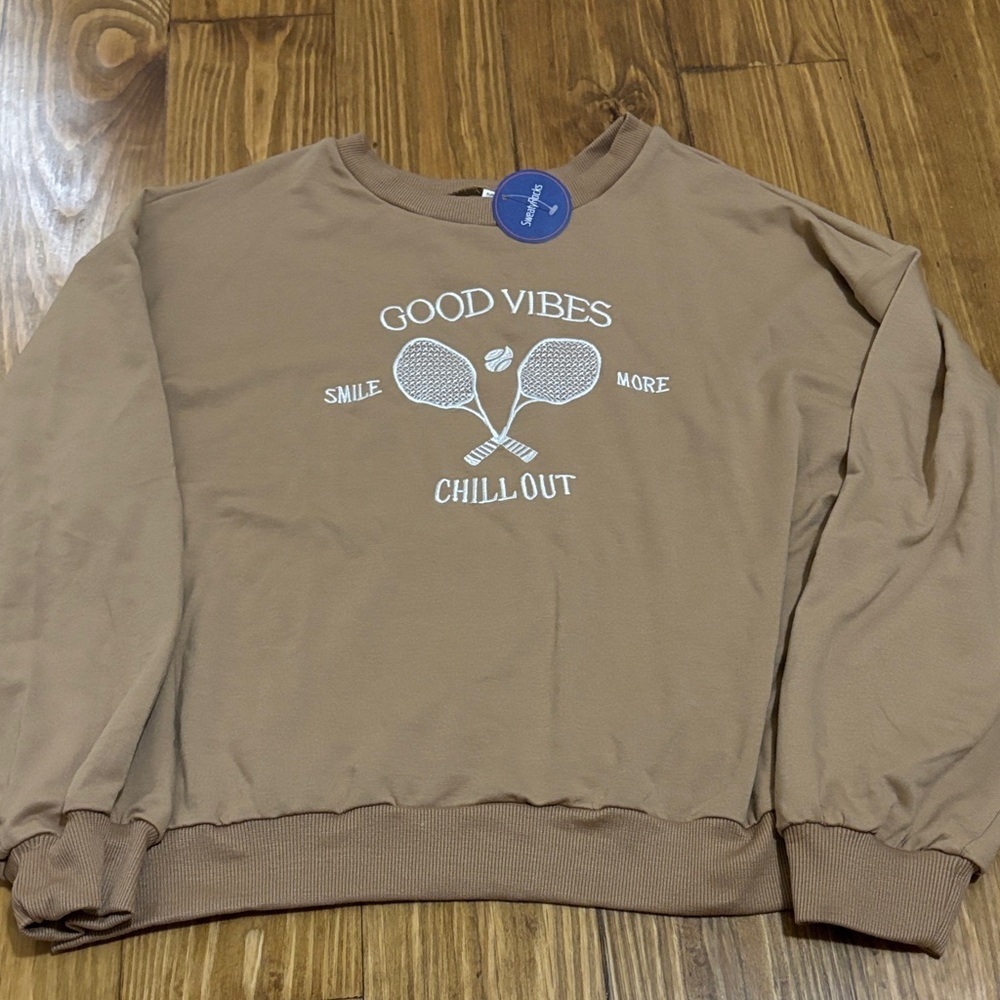 NWT SweatyRock size small crewneck